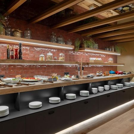 Hotel Sb Win 4 Sup Sant Feliu de Llobregat Ngoại thất bức ảnh