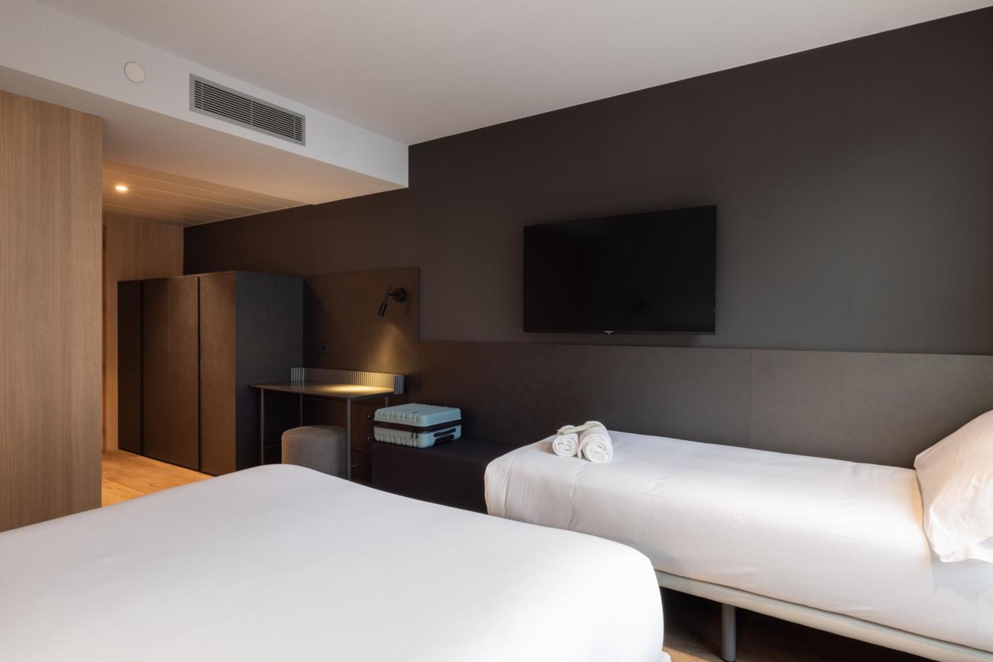 Hotel Sb Win 4 Sup Sant Feliu de Llobregat Ngoại thất bức ảnh